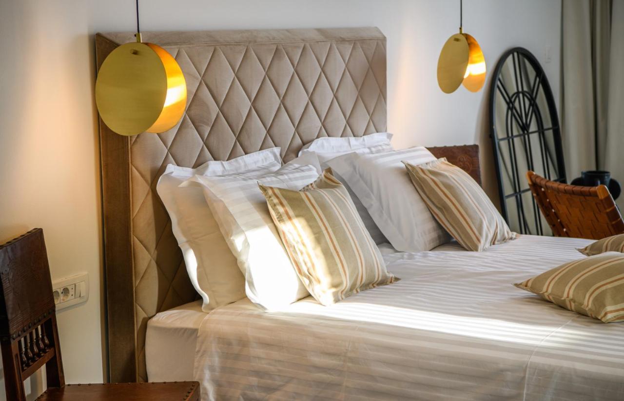 Gallery Luxury Suites & Rooms-Only Adults Split Eksteriør bilde