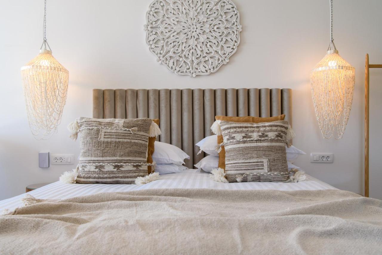 Gallery Luxury Suites & Rooms-Only Adults Split Eksteriør bilde