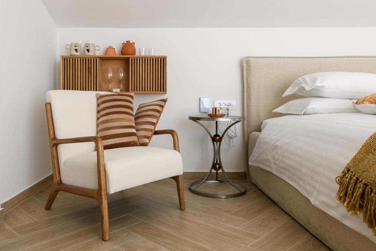 Gallery Luxury Suites & Rooms-Only Adults Split Eksteriør bilde