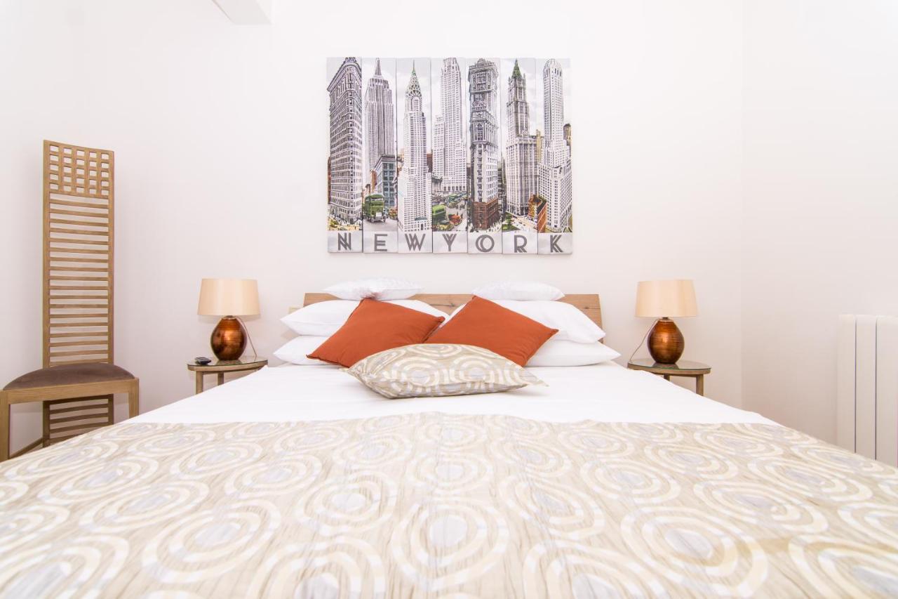 Gallery Luxury Suites & Rooms-Only Adults Split Eksteriør bilde