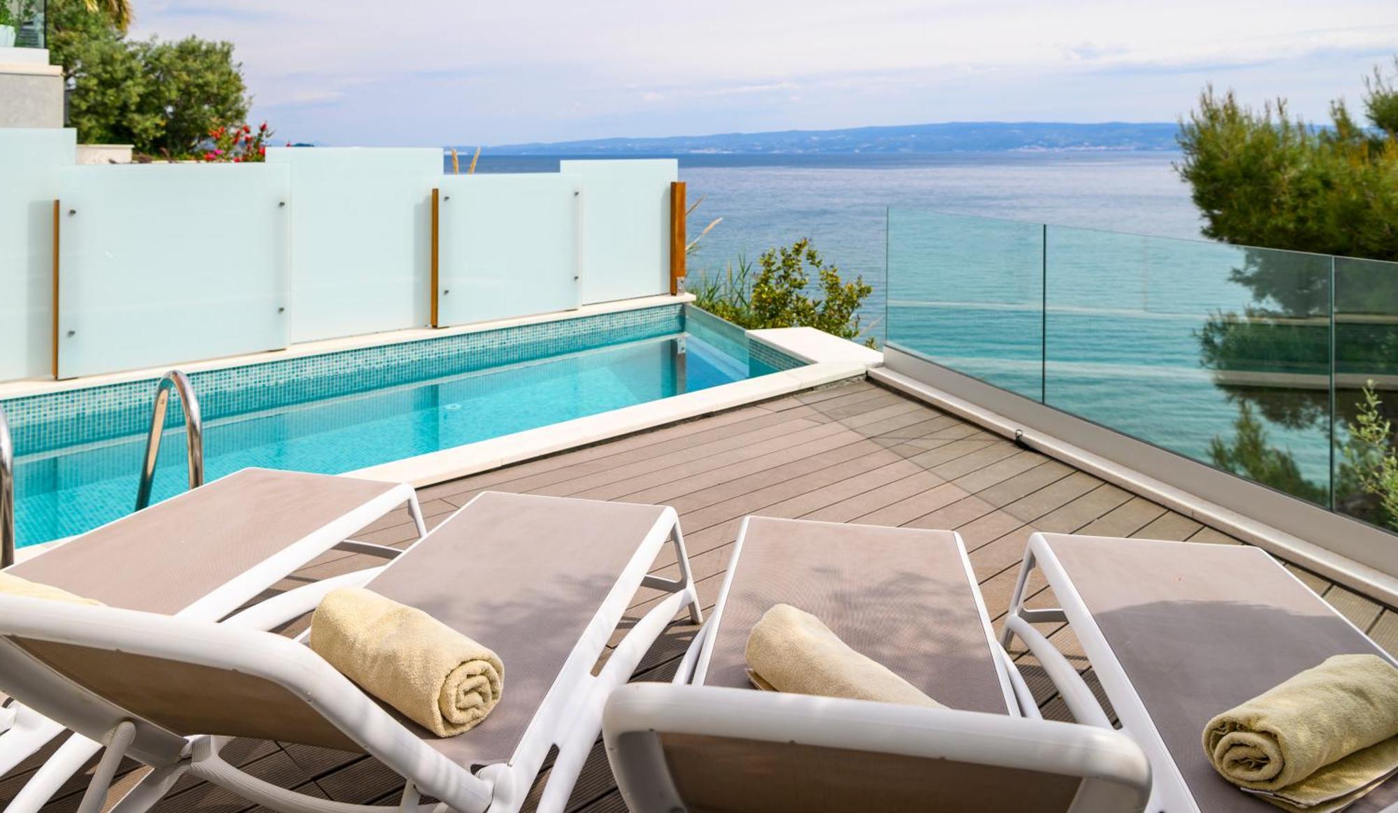 Gallery Luxury Suites & Rooms-Only Adults Split Eksteriør bilde